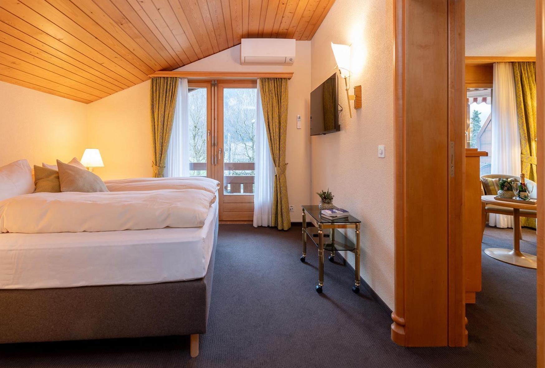 Salzano - - Restaurant Hotel 3*